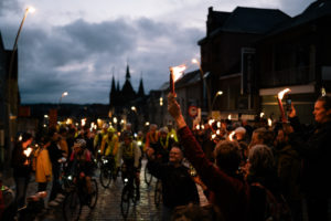 Locals light the cobbled streets of Geraardsbergen to see off the Transcontinental Race 09 2023